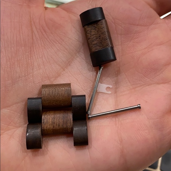 Treehut Wooden Watch - Picture 4 of 5